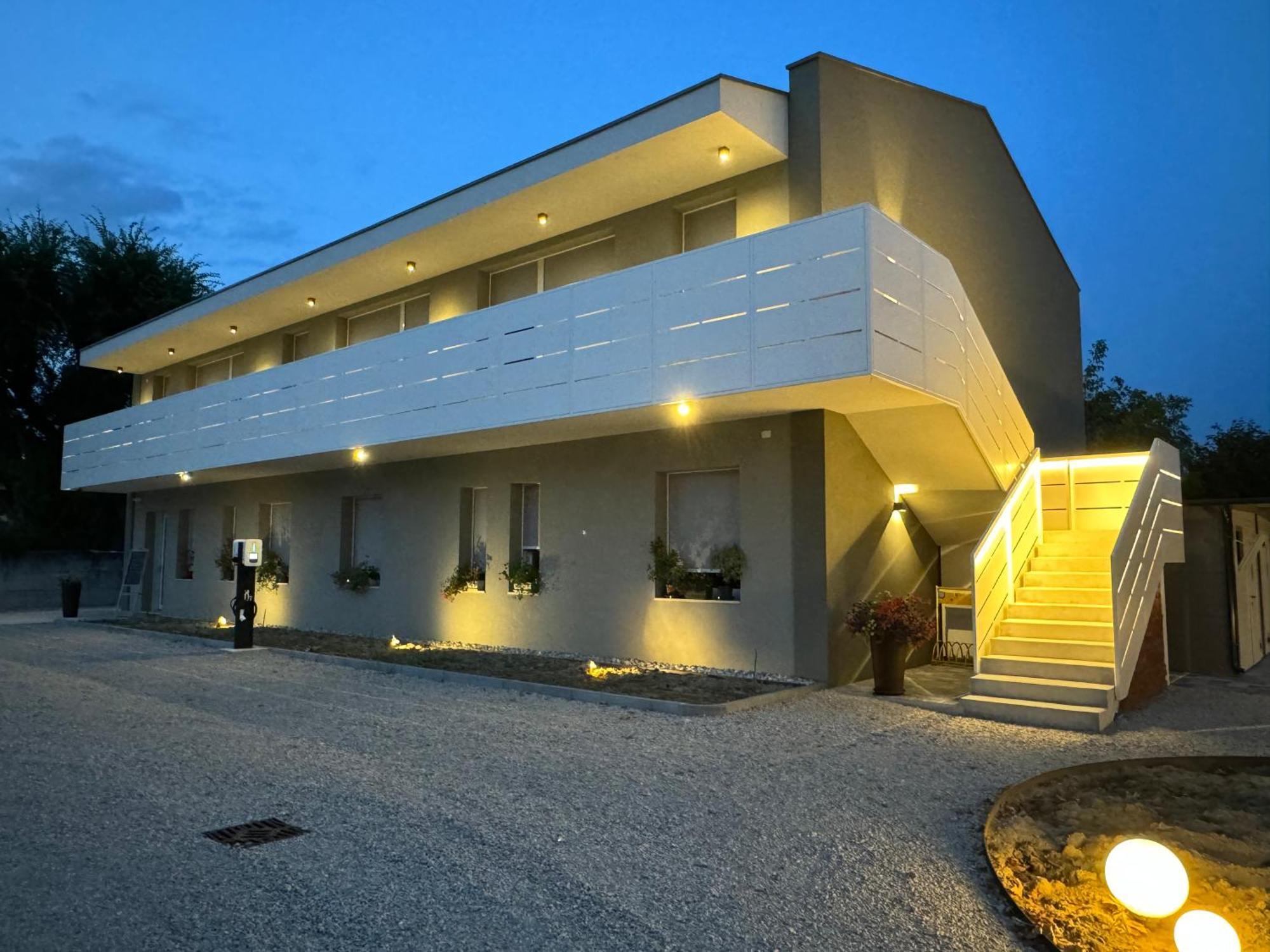 Residence Diamante Вилорба Екстериор снимка